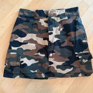 Forever 21 Camouflage Skirt with Pockets
